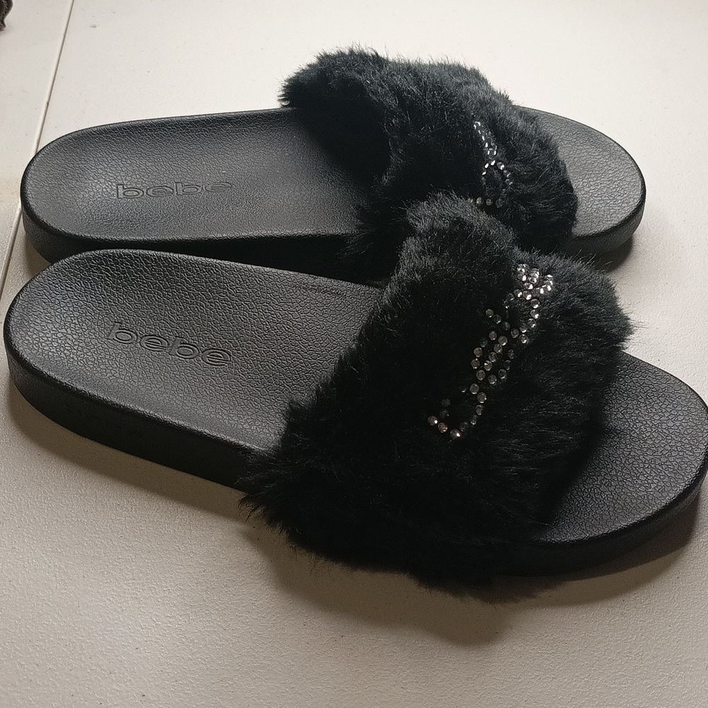Bebe Slides - Picture 3 of 3